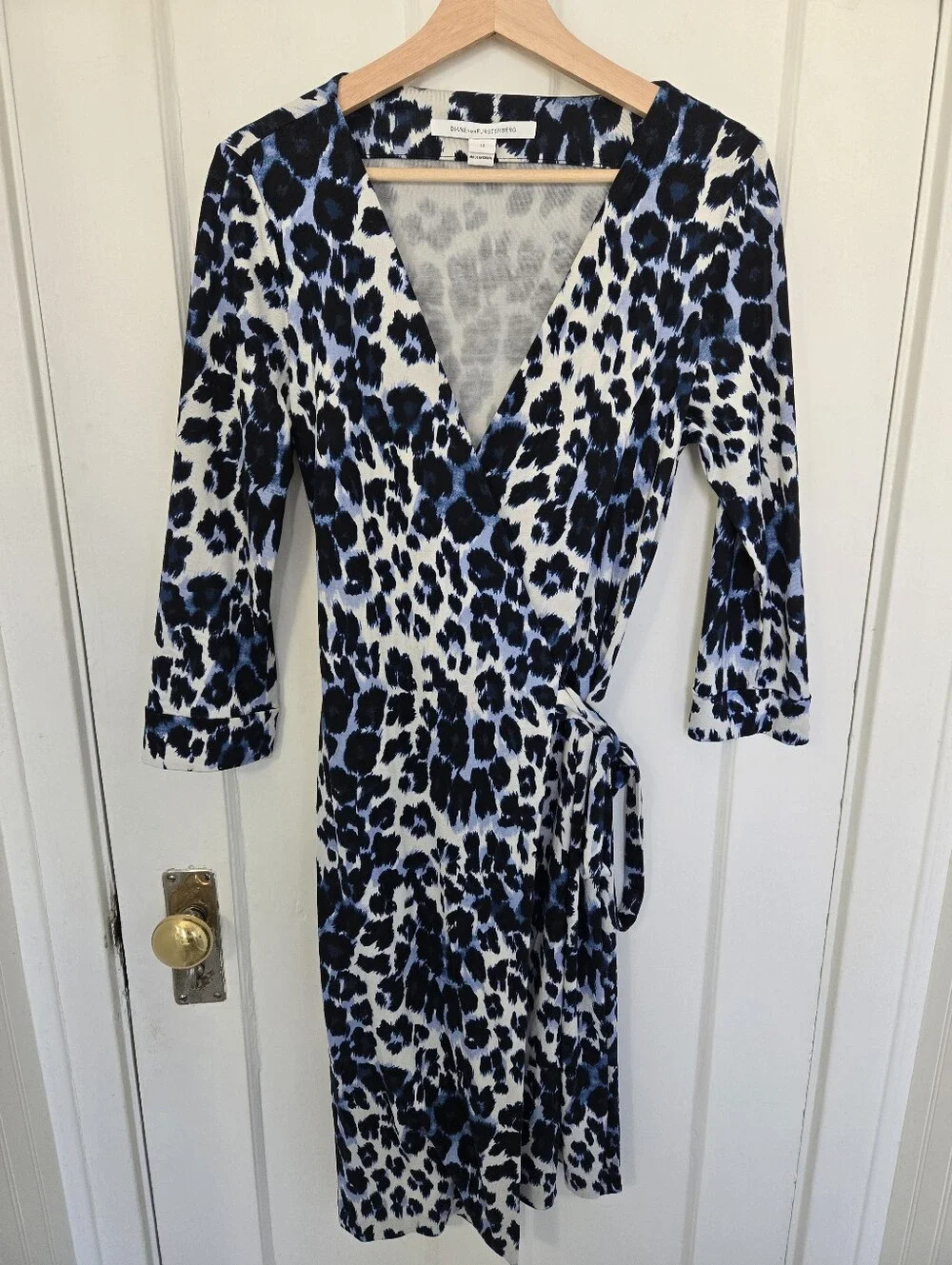Diane Von Furstenberg DVF New Julian Silk Jersey Wrap Dress Size 12 Snow Cheetah - Picture 4 of 15